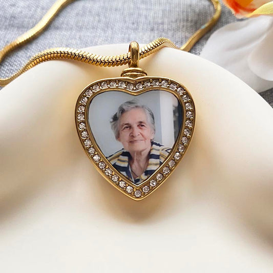 Eternal Embrace Pendant - A Heart That Holds What Matters Most