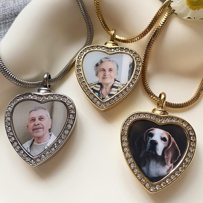 Eternal Embrace Pendant - A Heart That Holds What Matters Most